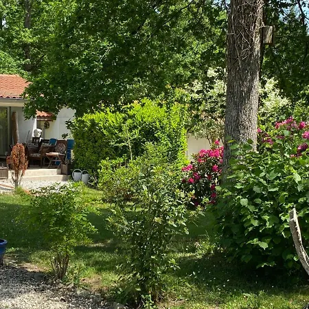 Prázdninový dům Village Le Ecuras