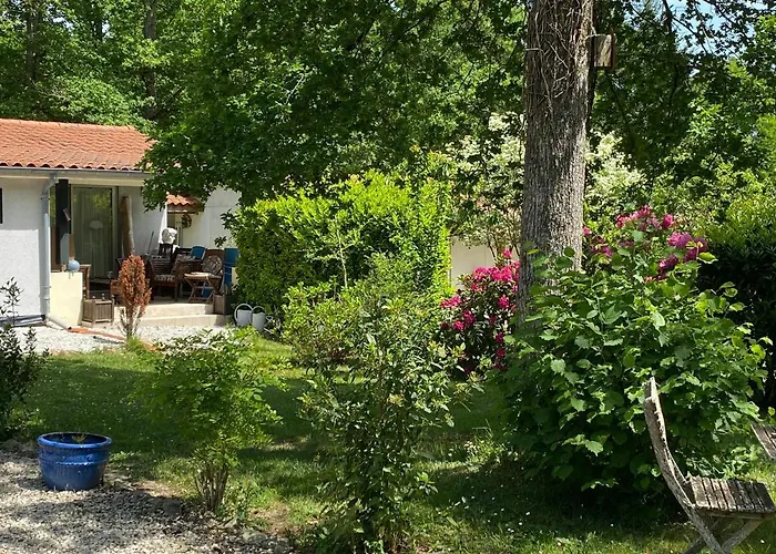 Сasa de vacaciones Village Le Ecuras